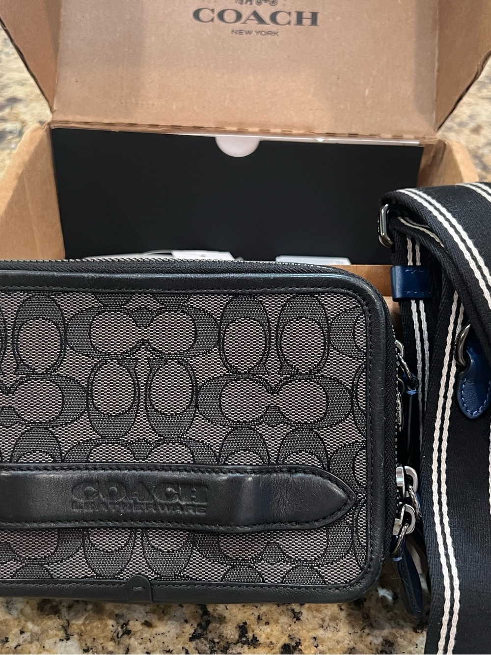 Coach Signature Canvas Crossbody Bag in Black/navy